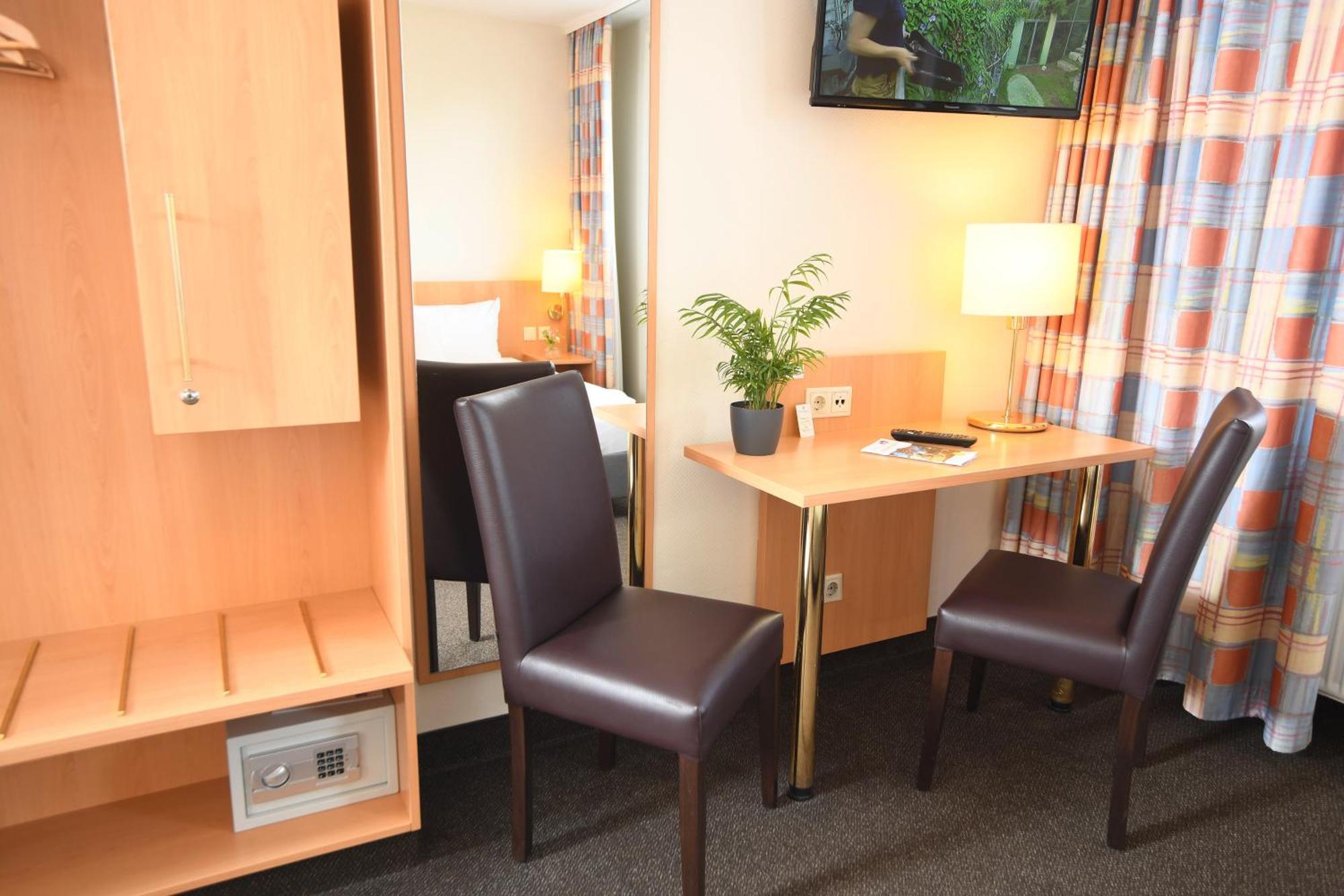Hotel Kiekenstein Stahle Экстерьер фото